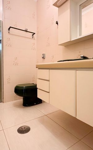 Apartamento para alugar com 155m², 2 quartos e sem vaga Apartamento para alugar com 155m², 2 quartos e sem vagaBanheiro da Suíte