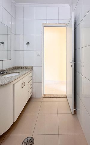 Apartamento para alugar com 155m², 2 quartos e sem vaga Apartamento para alugar com 155m², 2 quartos e sem vagaBanheiro Social