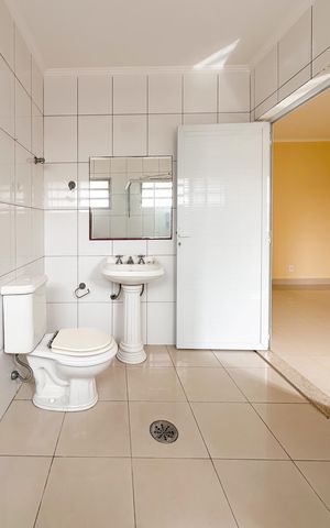 Apartamento para alugar com 155m², 2 quartos e sem vaga Apartamento para alugar com 155m², 2 quartos e sem vagaBanheiro da Suíte