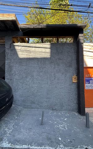 Casa para alugar com 69m², 2 quartos e sem vagaFachada 
