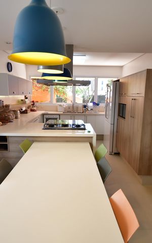 Casa de condomínio à venda com 292m², 5 quartos e 4 vagasCozinha