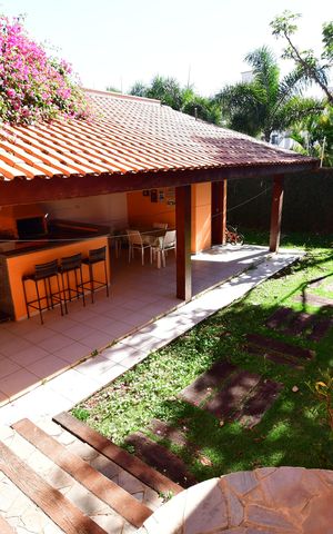 Casa de condomínio à venda com 292m², 5 quartos e 4 vagasVaranda gourmet