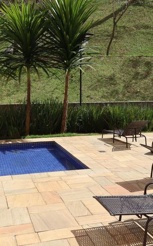 Apartamento à venda com 40m², 2 quartos e sem vagaÁrea comum - Piscina