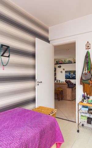 Apartamento à venda com 80m², 2 quartos e 2 vagas Apartamento à venda com 80m², 2 quartos e 2 vagasQuarto