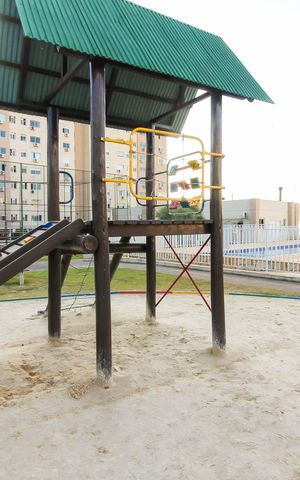 Apartamento para alugar com 51m², 2 quartos e 1 vaga Apartamento para alugar com 51m², 2 quartos e 1 vagaÁrea comum - Playground