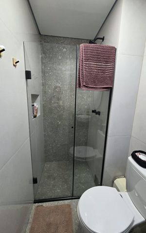 Apartamento à venda com 55m², 2 quartos e 1 vaga Apartamento à venda com 55m², 2 quartos e 1 vagaBanheiro