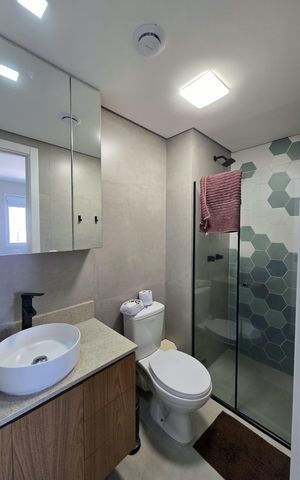 Apartamento à venda com 55m², 2 quartos e 1 vaga Apartamento à venda com 55m², 2 quartos e 1 vagaBanheiro