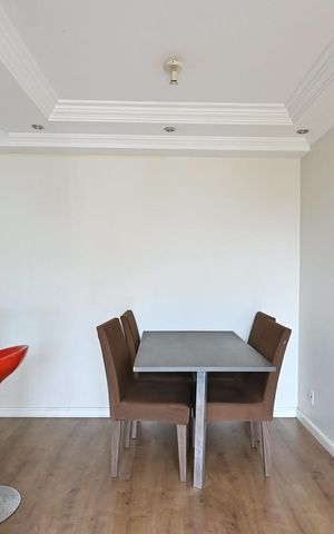 Apartamento à venda com 48m², 2 quartos e 1 vagaSala de Jantar