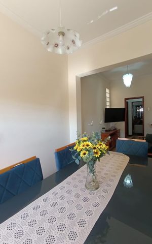 Casa para alugar com 150m², 2 quartos e 1 vaga Casa para alugar com 150m², 2 quartos e 1 vagaSala de Jantar