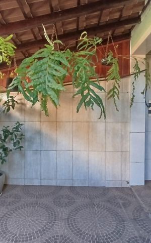 Casa para alugar com 150m², 2 quartos e 1 vaga Casa para alugar com 150m², 2 quartos e 1 vagaVaranda