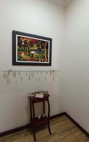 Casa para alugar com 150m², 2 quartos e 1 vaga Casa para alugar com 150m², 2 quartos e 1 vagaCorredor