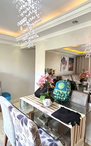 Apartamento à venda com 67m², 2 quartos e 1 vaga Apartamento à venda com 67m², 2 quartos e 1 vagaSala de Jantar