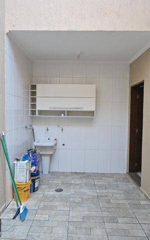 Casa para alugar com 180m², 3 quartos e 4 vagasÁrea de Serviço 