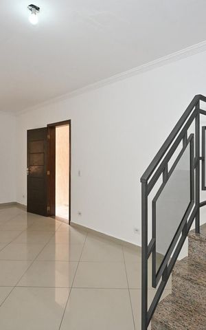 Casa para alugar com 180m², 3 quartos e 4 vagasSala