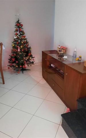 Casa à venda com 120m², 3 quartos e 4 vagas