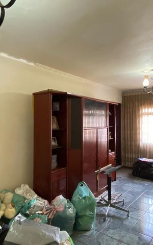 Casa à venda com 125m², 2 quartos e 2 vagas Casa à venda com 125m², 2 quartos e 2 vagasSala