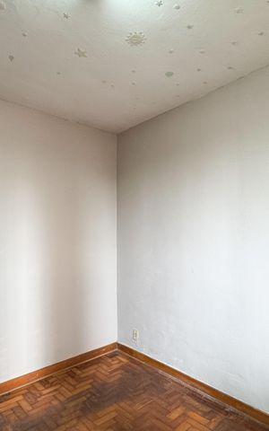 Casa à venda com 253m², 5 quartos e 3 vagasQuarto