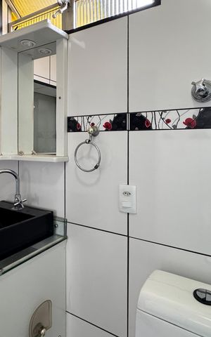 Casa à venda com 253m², 5 quartos e 3 vagasBanheiro - Suíte