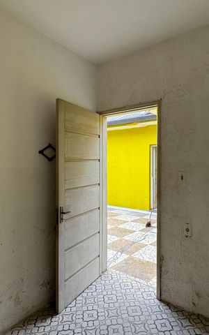 Casa à venda com 253m², 5 quartos e 3 vagasQuarto 2 edícula 