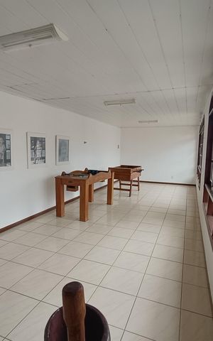 Casa para alugar com 350m², 5 quartos e 1 vaga Casa para alugar com 350m², 5 quartos e 1 vagaAREA COMUM SALAO DE JOGOS O EVENTOS