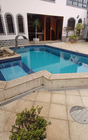 Casa para alugar com 350m², 5 quartos e 1 vaga Casa para alugar com 350m², 5 quartos e 1 vagaAREA COMUM PISCINA