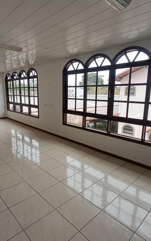 Casa para alugar com 350m², 5 quartos e 1 vaga Casa para alugar com 350m², 5 quartos e 1 vagaAREA COMUM SALAO DE JOGOS O EVENTOS