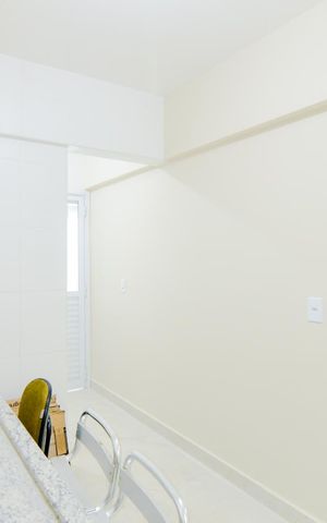 Apartamento à venda com 80m², 2 quartos e 2 vagasCozinha e Área de Serviço