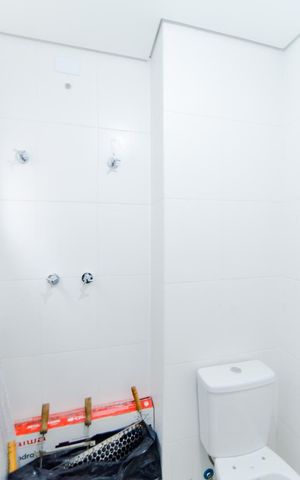 Apartamento à venda com 80m², 2 quartos e 2 vagasBanheiro da Suíte