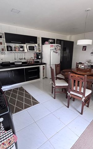 Casa de condomínio para alugar com 618m², 4 quartos e 4 vagas Casa de condomínio para alugar com 618m², 4 quartos e 4 vagasCozinha