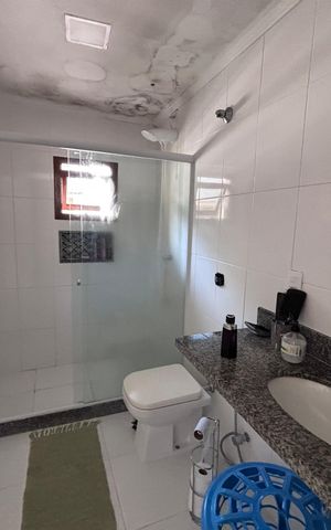 Casa de condomínio para alugar com 618m², 4 quartos e 4 vagas Casa de condomínio para alugar com 618m², 4 quartos e 4 vagasBanheiro do Quarto 2