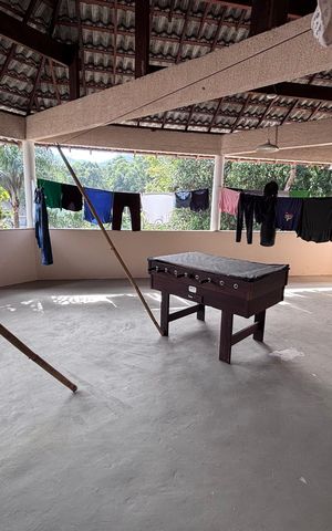 Casa de condomínio para alugar com 618m², 4 quartos e 4 vagas Casa de condomínio para alugar com 618m², 4 quartos e 4 vagasÁrea externa