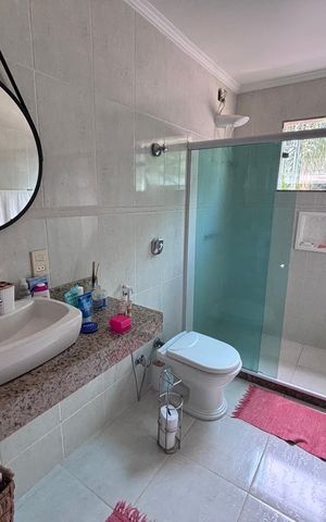 Casa de condomínio para alugar com 618m², 4 quartos e 4 vagas Casa de condomínio para alugar com 618m², 4 quartos e 4 vagasBanheiro