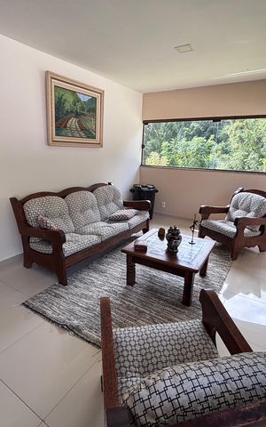 Casa de condomínio para alugar com 618m², 4 quartos e 4 vagas Casa de condomínio para alugar com 618m², 4 quartos e 4 vagasVaranda