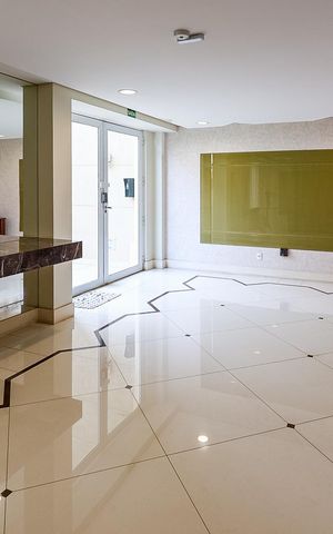 Apartamento à venda com 108m², 3 quartos e 2 vagas Apartamento à venda com 108m², 3 quartos e 2 vagasÁrea comum - hall