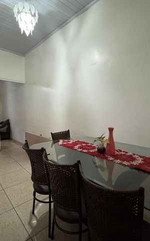 Casa à venda com 130m², 3 quartos e 1 vaga