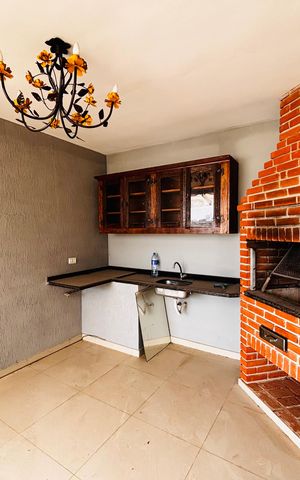 Casa de condomínio à venda com 520m², 4 quartos e 9 vagas Casa de condomínio à venda com 520m², 4 quartos e 9 vagasChurrasqueira