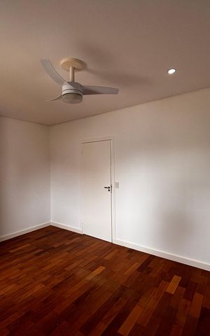 Casa de condomínio à venda com 520m², 4 quartos e 9 vagas Casa de condomínio à venda com 520m², 4 quartos e 9 vagasSuíte 2