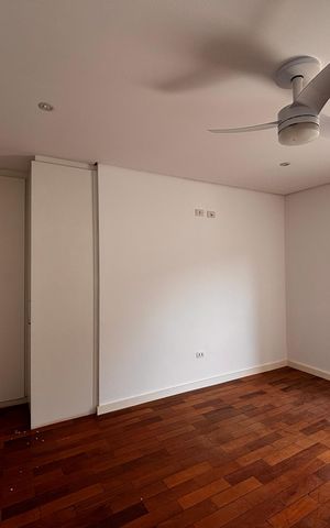 Casa de condomínio à venda com 520m², 4 quartos e 9 vagas Casa de condomínio à venda com 520m², 4 quartos e 9 vagasSuíte 4