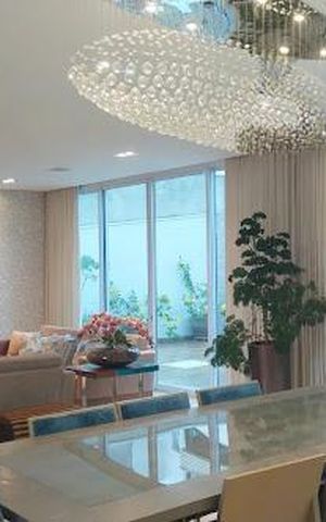 Casa à venda com 548m², 5 quartos e 5 vagas