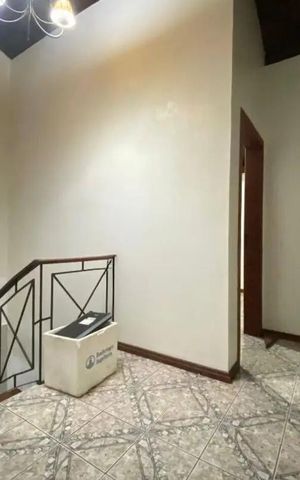Casa à venda com 125m², 2 quartos e 2 vagas Casa à venda com 125m², 2 quartos e 2 vagasCorredor
