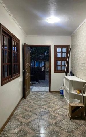 Casa à venda com 125m², 2 quartos e 2 vagas Casa à venda com 125m², 2 quartos e 2 vagasSala
