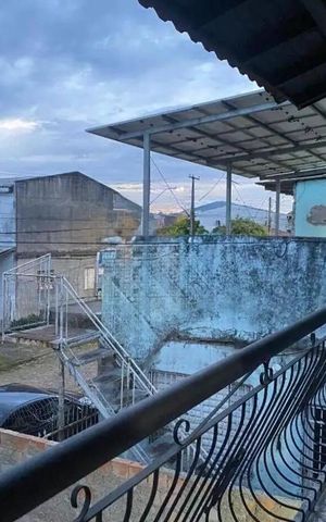 Casa à venda com 125m², 2 quartos e 2 vagas Casa à venda com 125m², 2 quartos e 2 vagasVaranda