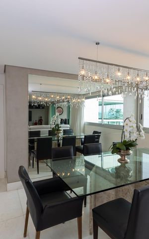 Apartamento à venda com 198m², 4 quartos e 4 vagas Apartamento à venda com 198m², 4 quartos e 4 vagasSala de Jantar