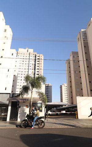 Apartamento para alugar com 55m², 2 quartos e 1 vagaFachada
