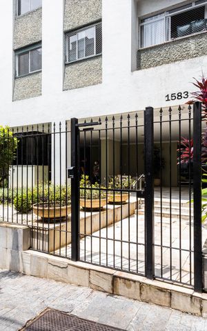 Apartamento à venda com 156m², 3 quartos e 1 vagaFachada