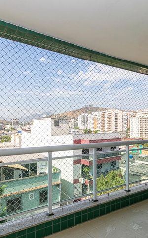 Apartamento à venda com 74m², 3 quartos e 2 vagas Apartamento à venda com 74m², 3 quartos e 2 vagasVaranda da Sala