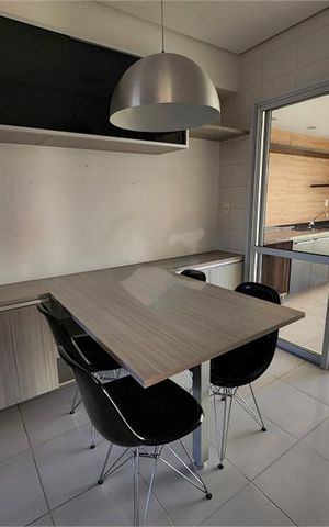 Apartamento à venda com 266m², 4 quartos e 4 vagas