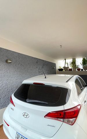 Casa à venda com 145m², 4 quartos e 2 vagas Casa à venda com 145m², 4 quartos e 2 vagasGaragem