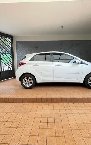 Casa à venda com 145m², 4 quartos e 2 vagas Casa à venda com 145m², 4 quartos e 2 vagasGaragem