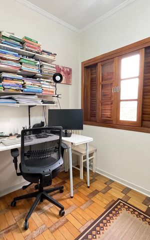 Casa à venda com 145m², 4 quartos e 2 vagas Casa à venda com 145m², 4 quartos e 2 vagasQuarto 3